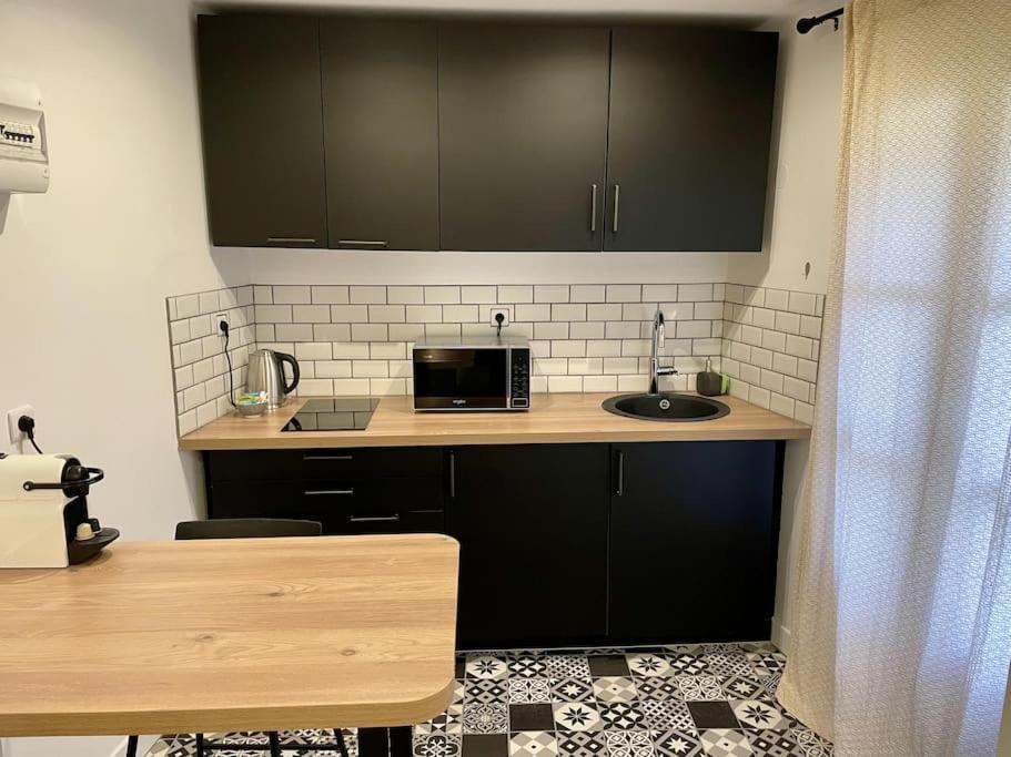 Le Moulin 3 - Appartement Tout Confort Centre Ville - Beziers - Wifi - Tv Connecte Экстерьер фото